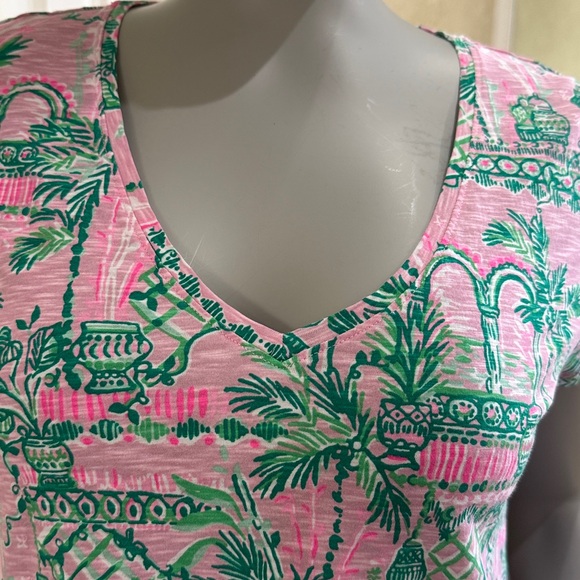 LIlly Pulitzer short sleeve t shirt size L - Picture 3 of 5
